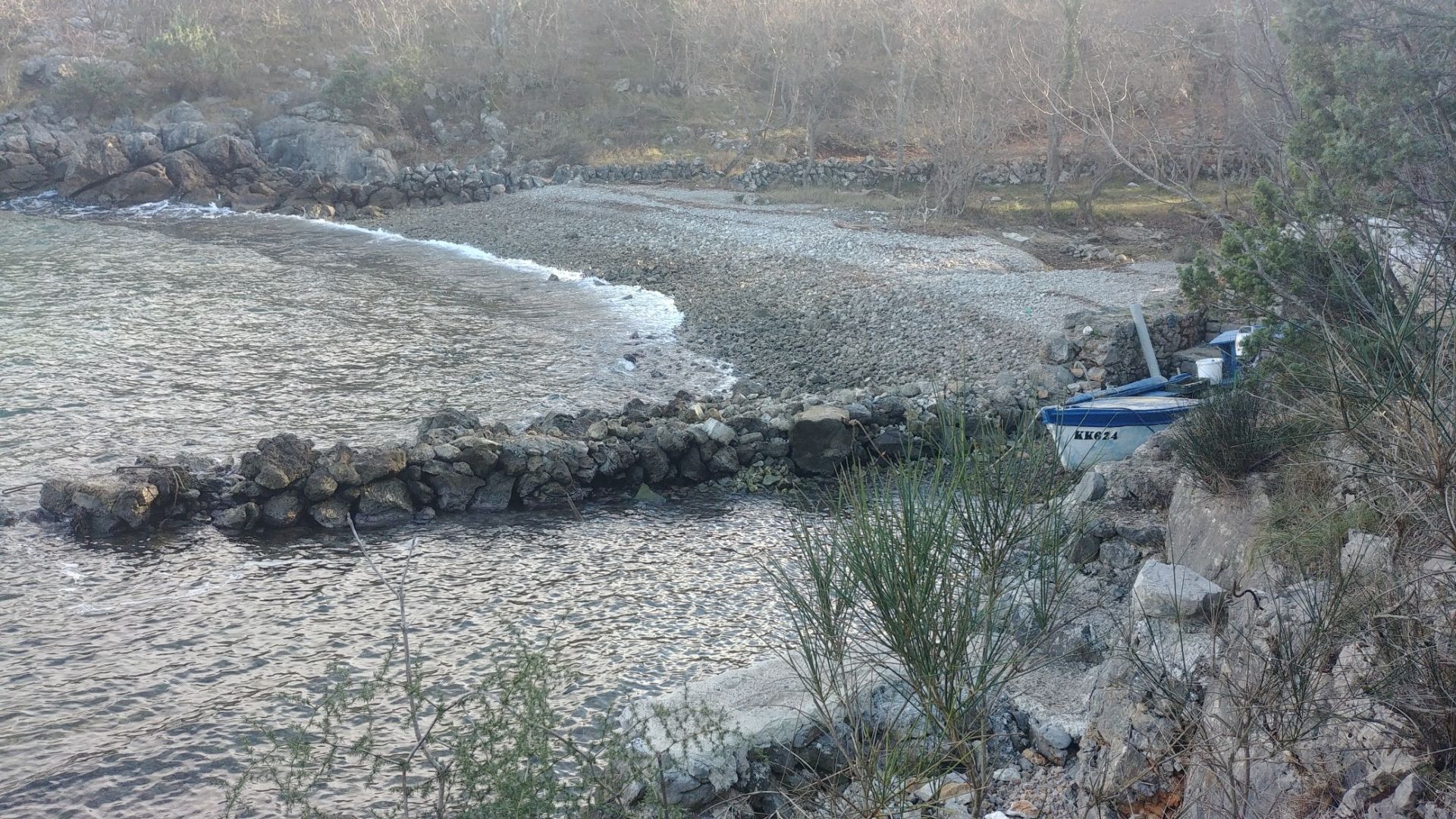 Photo de Pero beach II avec petite baie