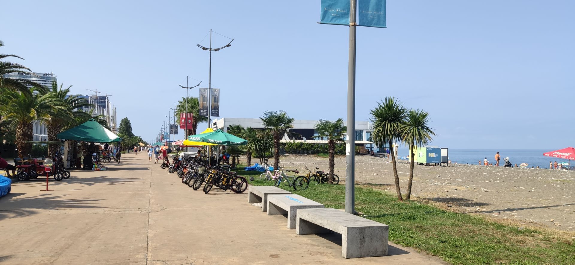 Photo de Batumi beach zone des équipements
