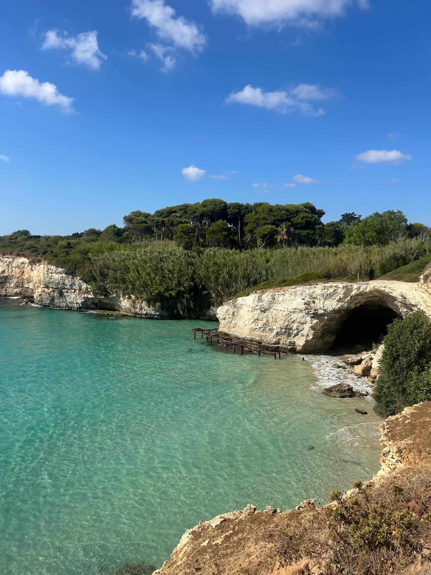 Photo de Spiaggia di Mulino D'Acqua - recommandé pour les voyageurs en famille avec des enfants