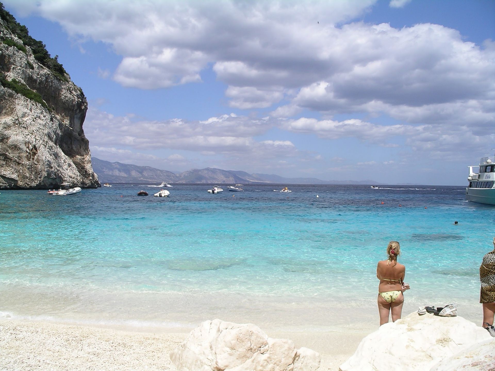 Photo de Cala Mariolu - recommandé pour les voyageurs en famille avec des enfants