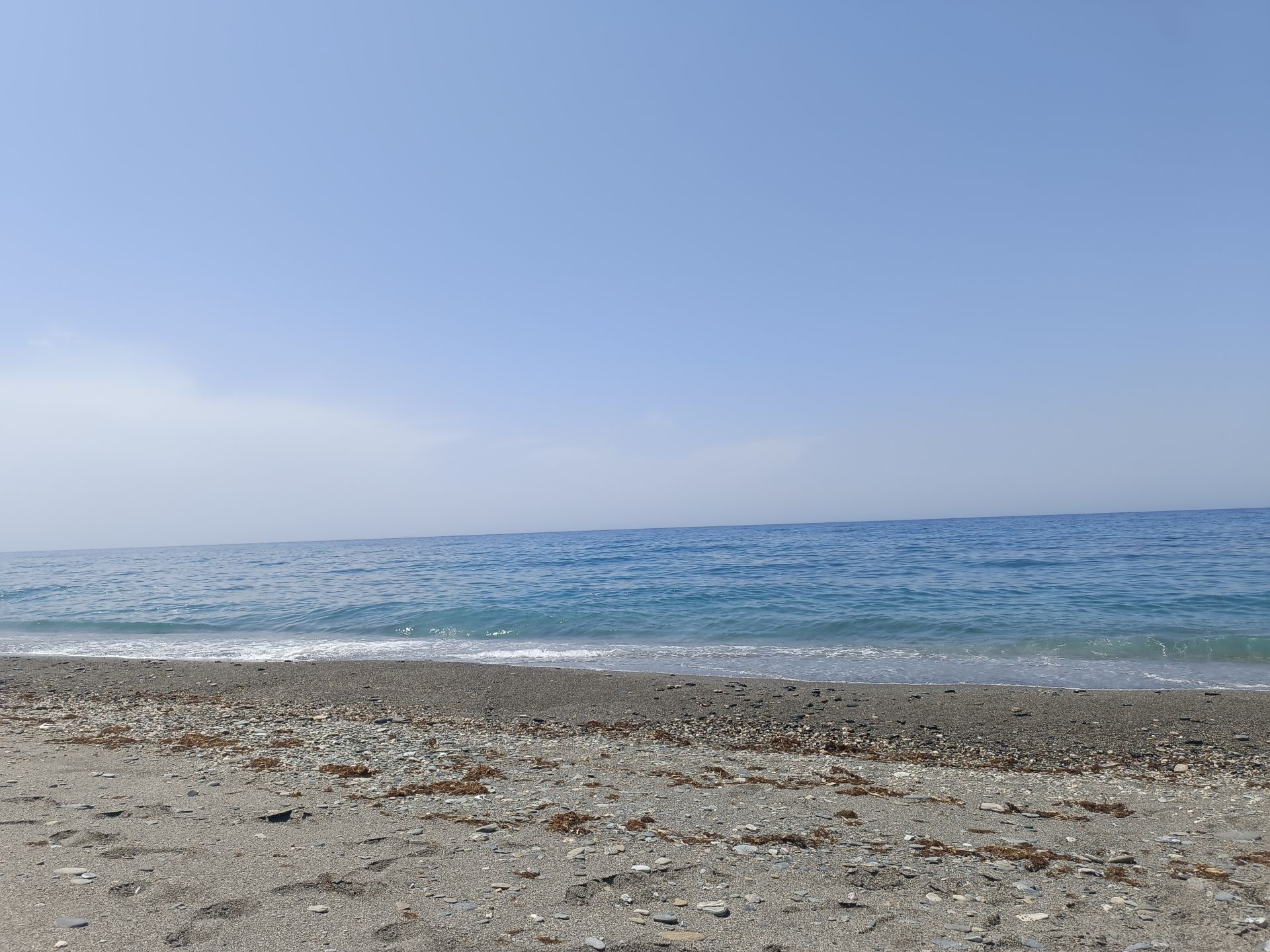 Photo de Playa de Melicena - endroit populaire parmi les connaisseurs de la détente