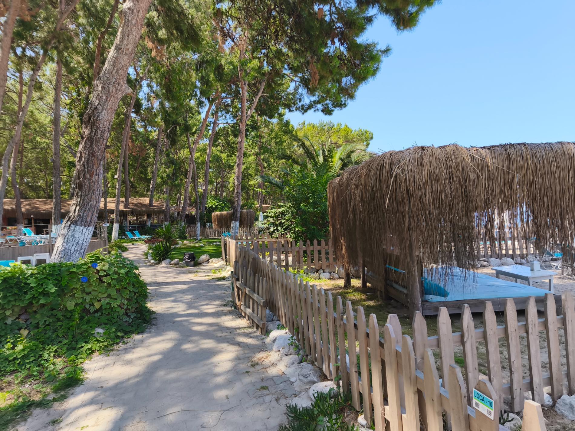 Photo de Plage de Kidrak zone de station balnéaire