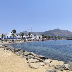 Photo de Ayvan beach - endroit populaire parmi les connaisseurs de la détente