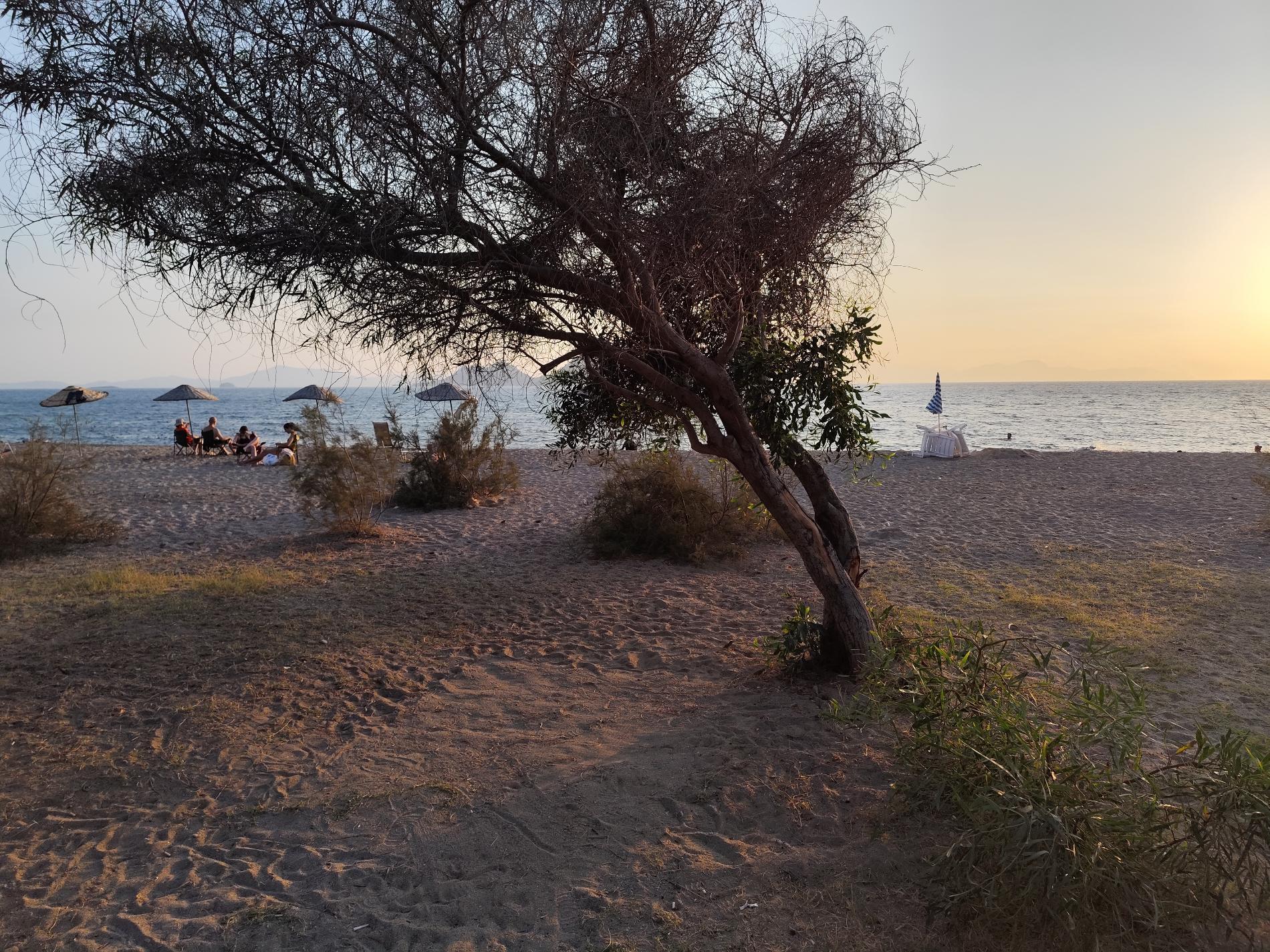 Photo de Ayvan beach III avec plusieurs baies spacieuses