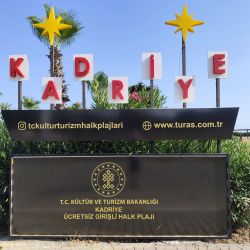 Photo de Kadriye Public Beach avec un niveau de propreté de assez propre