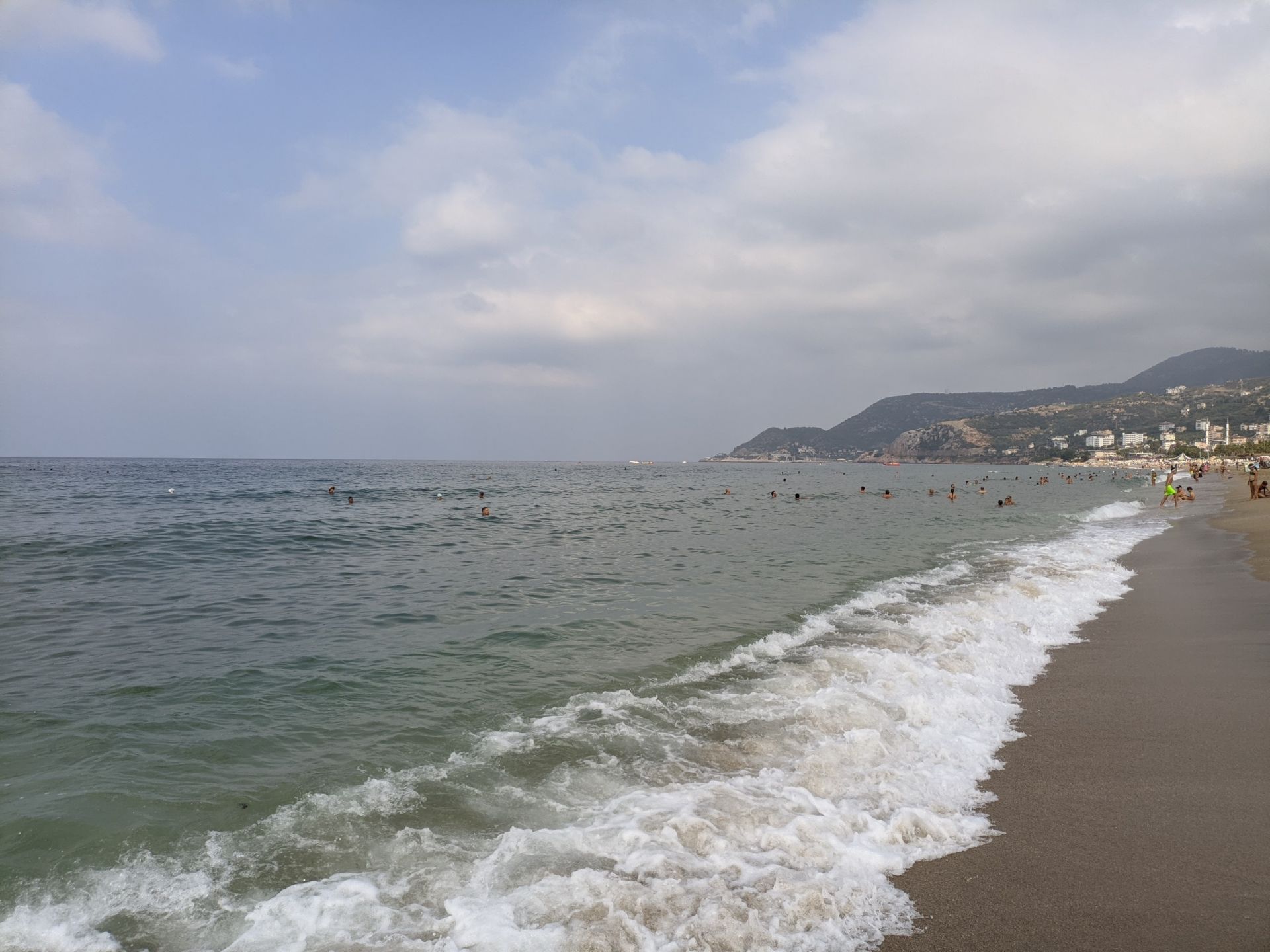 Photo de Plage de Cléopâtre avec rivage droit, long