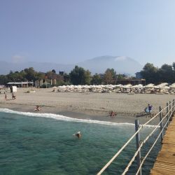 Photo de Kargıcak Plajı avec plage spacieuse